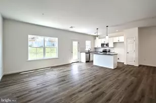 7865 Briarwood Dr, Harrisburg, PA 17112 - Photo 5