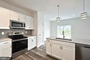 7863 Briarwood Dr, Harrisburg, PA 17112 - Photo 5