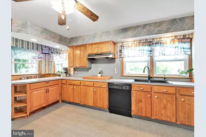 7932 Jonestown Road, Harrisburg, PA 17112 - Photo 9