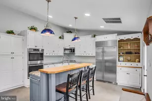 520 W Caracas Ave, Hershey, PA 17033 - Photo 7