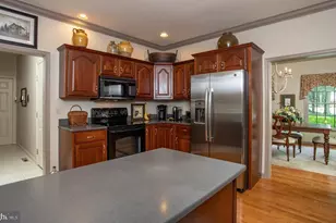 751 Zermatt Dr, Hummelstown, PA 17036 - Photo 11