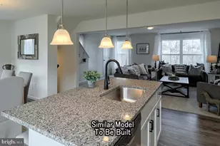 1043 Ellie Ln W, Harrisburg, PA 17112 - Photo 5