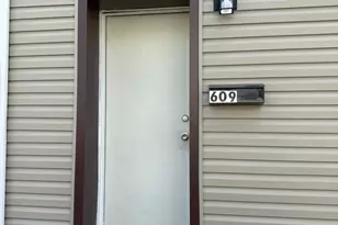 609 Dauphin St, Harrisburg, PA 17103 - Photo 1