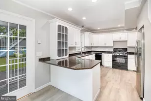 213 Redwood St, Harrisburg, PA 17109 - Photo 9