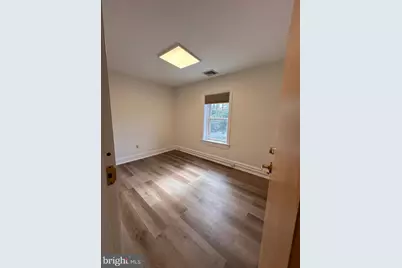 405 E Chocolate Avenue, Hershey, PA 17033 - Photo 7