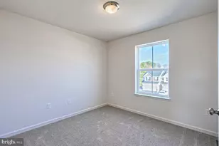 1017 Ashleigh Ln, Harrisburg, PA 17112 - Photo 3