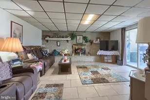 81 Locust Ave, Hershey, PA 17033 - Photo 11