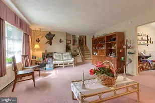 81 Locust Ave, Hershey, PA 17033 - Photo 3