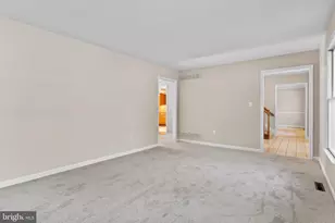 2415 W Bayberry Dr, Harrisburg, PA 17112 - Photo 31