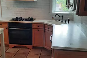 2315 Magnolia Dr, Harrisburg, PA 17104 - Photo 9