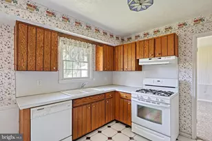 641 S 61st St, Harrisburg, PA 17111 - Photo 15