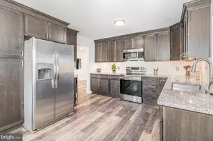 729 Hill Top Ln, Hershey, PA 17033 - Photo 3