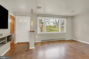 5117 Earl Dr, Harrisburg, PA 17112 - Photo 3