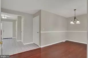 5772 Hidden Lake Dr, Harrisburg, PA 17111 - Photo 7