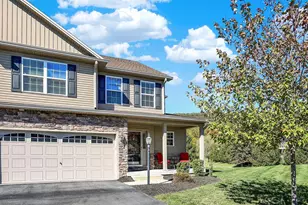 2816 Pin Oak Dr, Harrisburg, PA 17112 - Photo 1