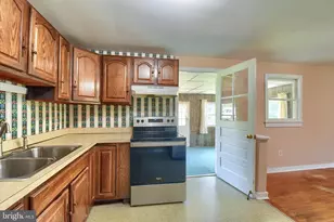 139 Hollywood Dr, Harrisburg, PA 17109 - Photo 17