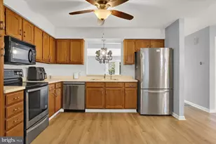 1068 Country Hill Dr, Harrisburg, PA 17111 - Photo 5