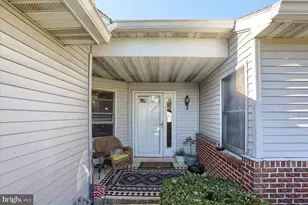 1068 Country Hill Dr, Harrisburg, PA 17111 - Photo 3