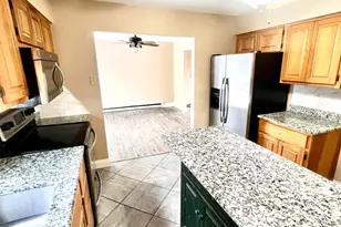 2040 Chevy Chase Dr, Harrisburg, PA 17110 - Photo 13