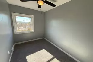 2469 Adrian St, Harrisburg, PA 17104 - Photo 9