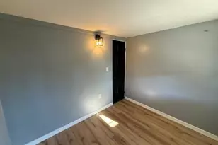 2469 Adrian St, Harrisburg, PA 17104 - Photo 13