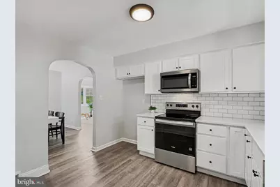 82 S Houcks Road, Harrisburg, PA 17109 - Photo 9