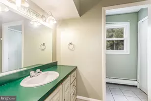 7000 Chambers Hill Rd, Harrisburg, PA 17111 - Photo 23