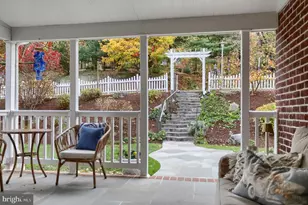 1609 Spring Hill Dr, Hummelstown, PA 17036 - Photo 11