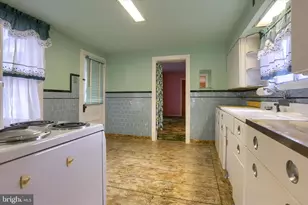 304 N 2nd St, Lykens, PA 17048 - Photo 33