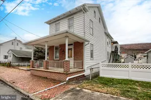 304 N 2nd St, Lykens, PA 17048 - Photo 3