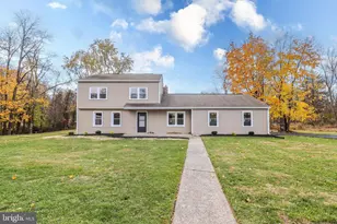 2198 Gale Dr, Harrisburg, PA 17110 - Photo 3