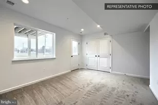 1053 Ellie Ln W, Harrisburg, PA 17112 - Photo 5