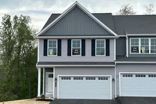 134 Magnolia Dr, Middletown, PA 17057 - Photo 1