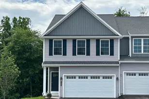 134 Magnolia Dr, Middletown, PA 17057 - Photo 1