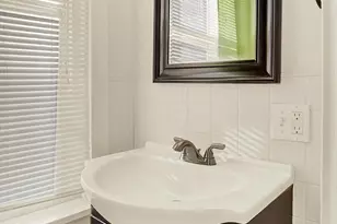 3227 N 4th St, Harrisburg, PA 17110 - Photo 9