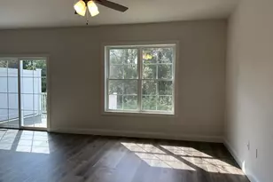 130 Magnolia Dr, Middletown, PA 17057 - Photo 3