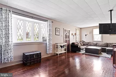 915 Main Street, Harrisburg, PA 17113 - Photo 7