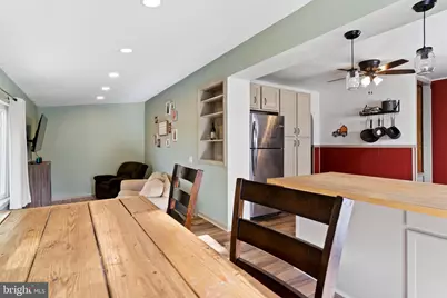 915 Main Street, Harrisburg, PA 17113 - Photo 15