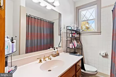 915 Main Street, Harrisburg, PA 17113 - Photo 11