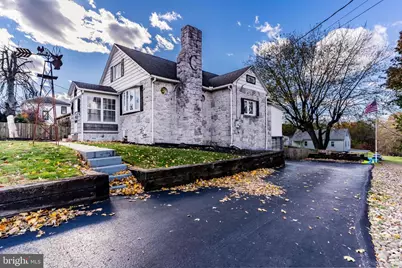 915 Main Street, Harrisburg, PA 17113 - Photo 1