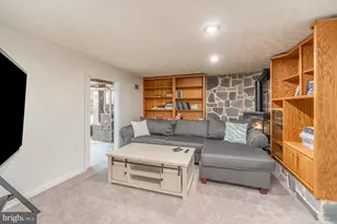 6344 Darlington Dr, Harrisburg, PA 17112 - Photo 23