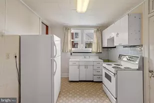 609 W High St, Hummelstown, PA 17036 - Photo 13