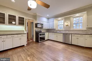 226 E Caracas Ave, Hershey, PA 17033 - Photo 21