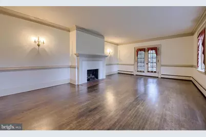 226 E Caracas Avenue, Hershey, PA 17033 - Photo 7