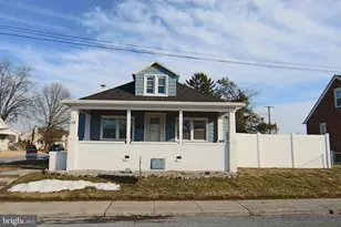 19 Crescent St, Highspire, PA 17034 - Photo 3