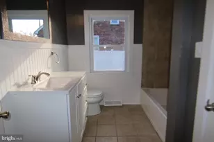 19 Crescent St, Highspire, PA 17034 - Photo 11