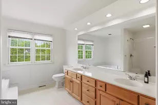 324 Kent Dr, Harrisburg, PA 17111 - Photo 25