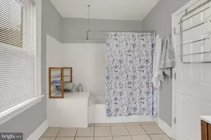 2412 N 2nd St, Harrisburg, PA 17110 - Photo 19