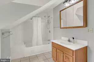 2412 N 2nd St, Harrisburg, PA 17110 - Photo 33