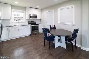 690 Carbon Ave, Harrisburg, PA 17111 - Photo 3